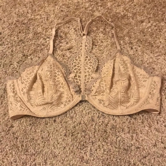 Other - ❌SOLD❌NWOT Front close lace bra
